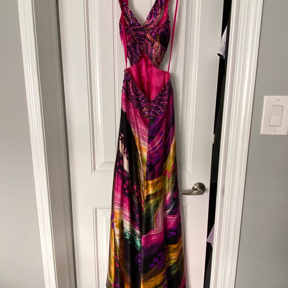 Prom Dress - Picture 3 of 5